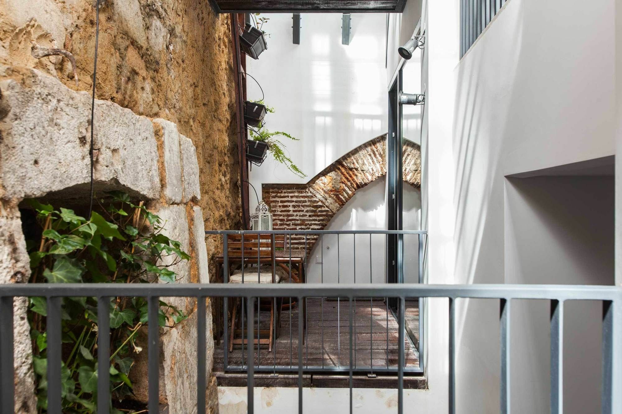 The Old Stables Chiado Apartments Lissabon Buitenkant foto